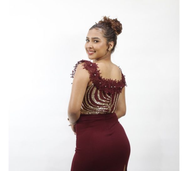 Vestido Americano Marca Valentin  Con Blonda Y Lentejuelas - Imagen 11