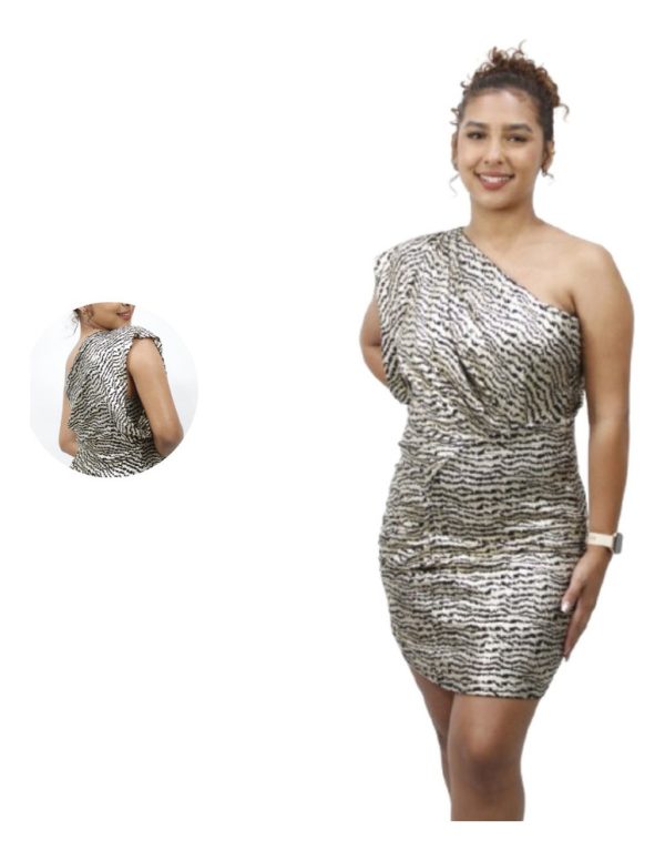 Vestido Americano Marca Reset  Una Manga Elegante